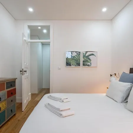 Akicity Anjos Luminescent Appartement *